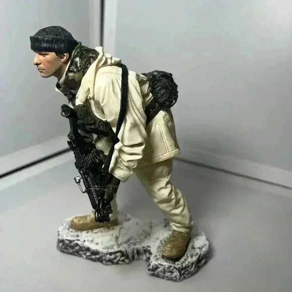 McFarlane's Military Army Ranger Arctic Operations Figure 2008 Series 7 Ops RARE - Picture 2 of 4